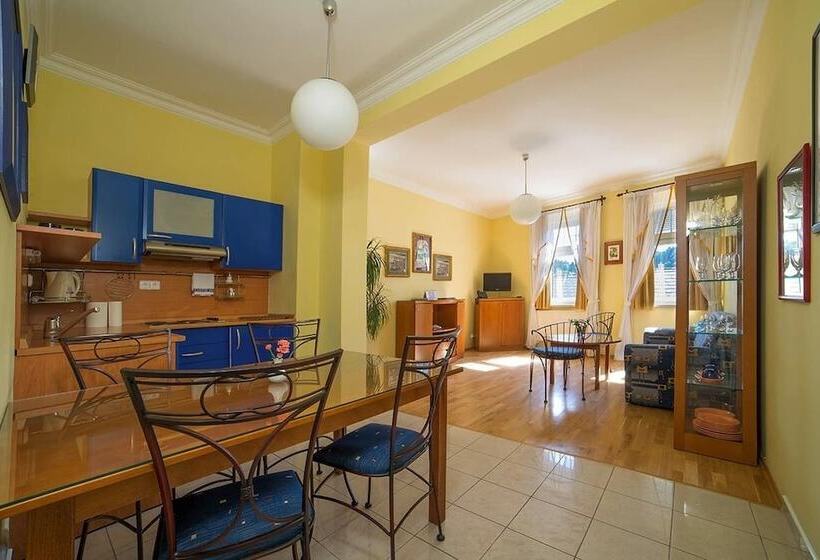 Festival Hotel Apartments