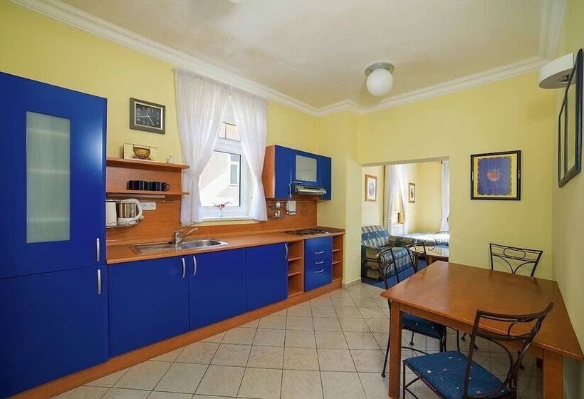 Festival Hotel Apartments