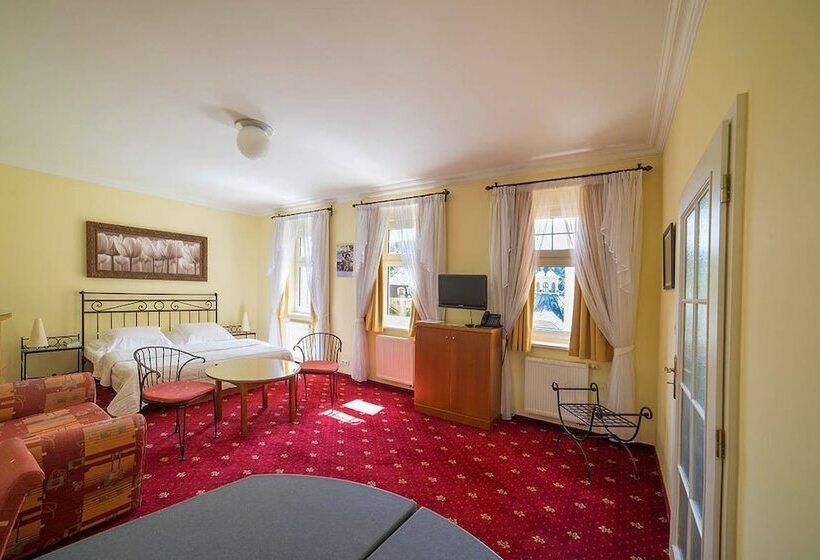 Festival Hotel Apartments