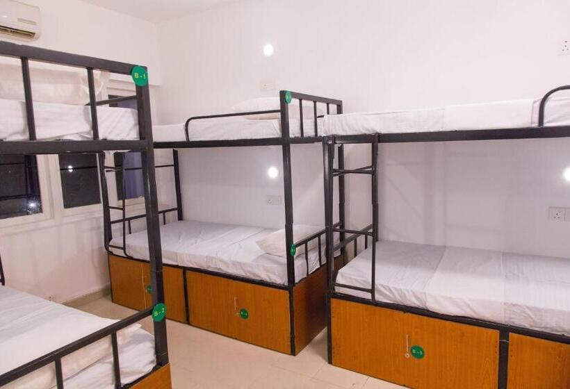 Hostel Republic At Galle Face