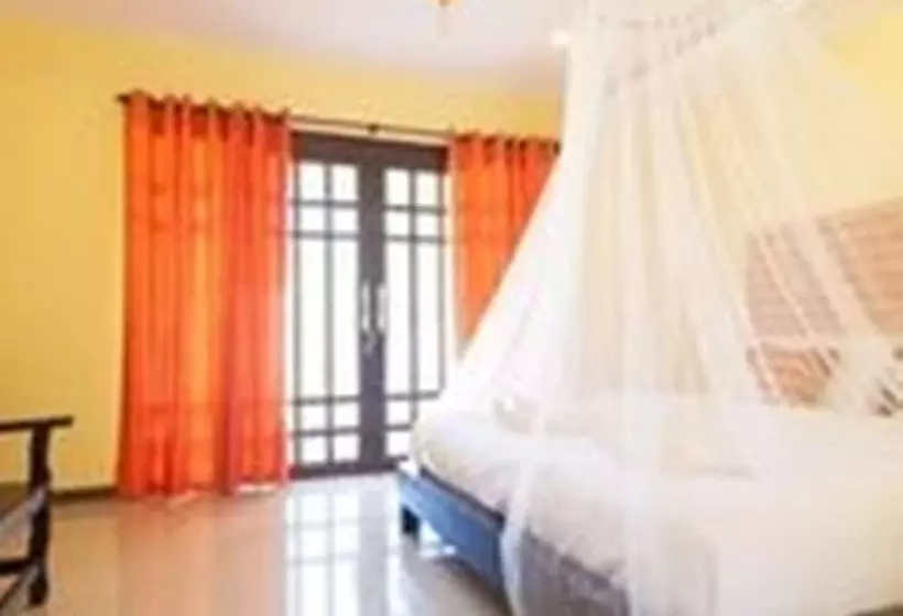 酒店 Banana Beach Resort