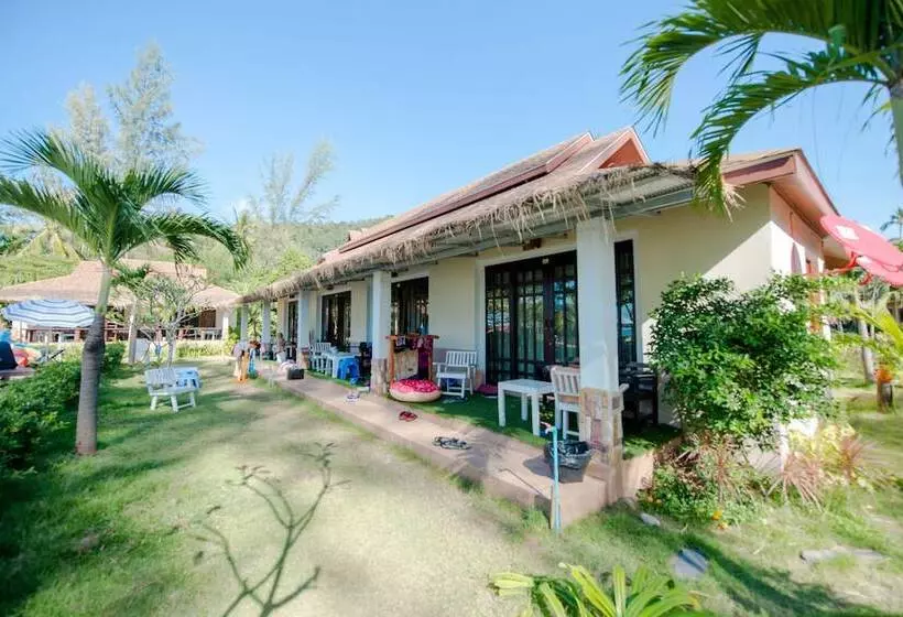 酒店 Banana Beach Resort