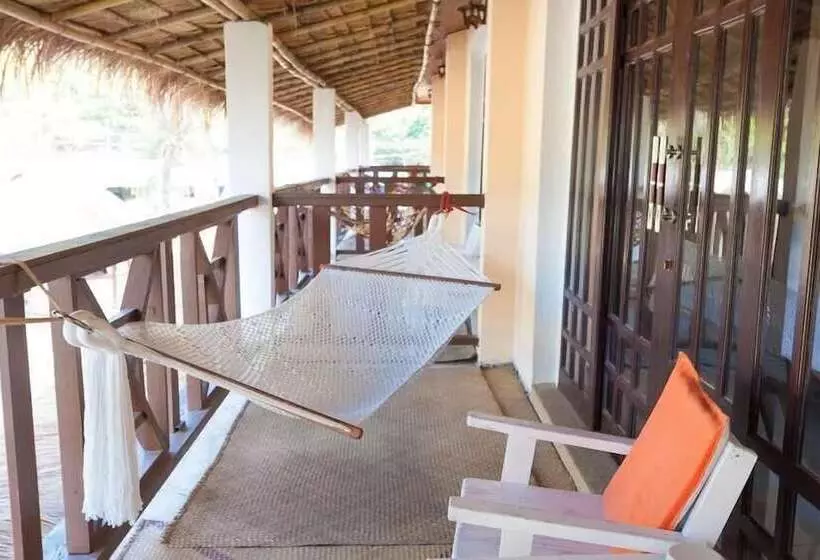 酒店 Banana Beach Resort