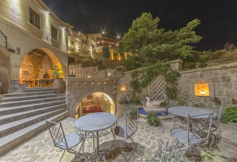ホテル Cave Suites Cappadocia, Curio Collection by Hilton
