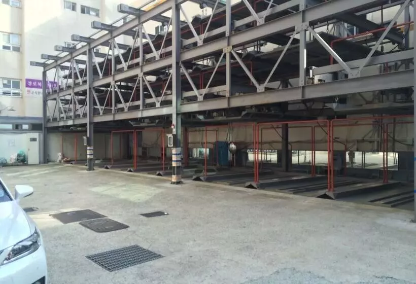 فندق Busan Central