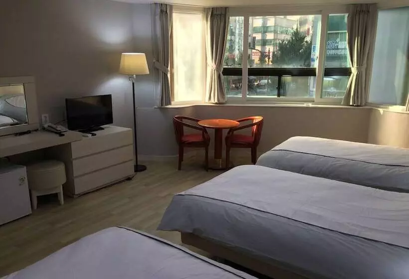 فندق Busan Central