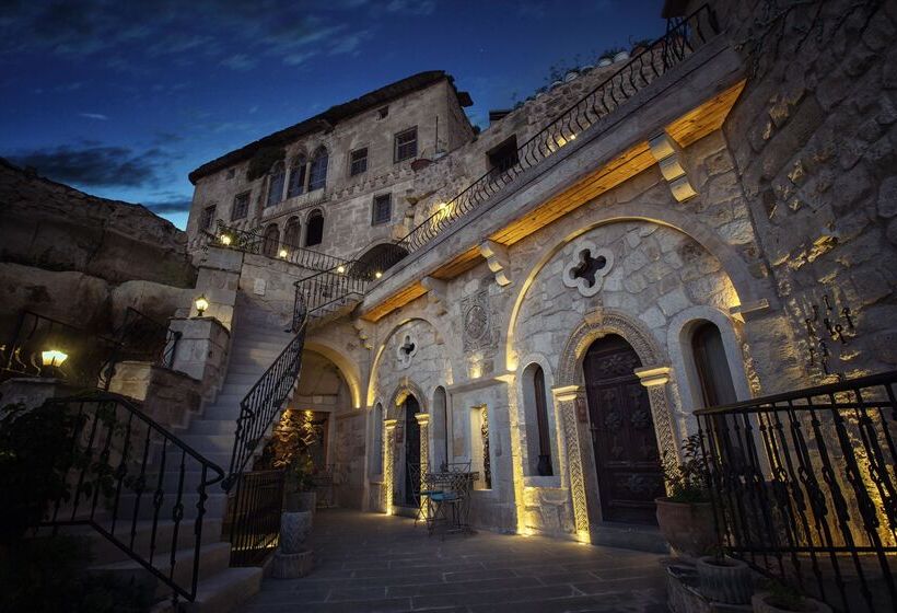 هتل Elika Cave Suites & Spa