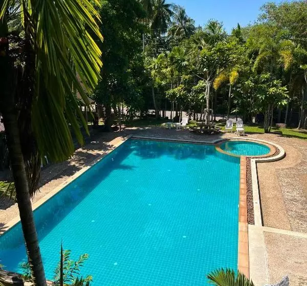 هتل Krabi Klong Muang Bay Resort