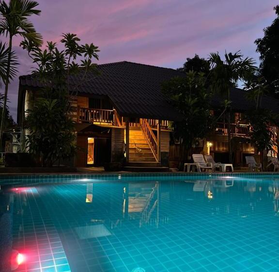 Отель Krabi Klong Muang Bay Resort