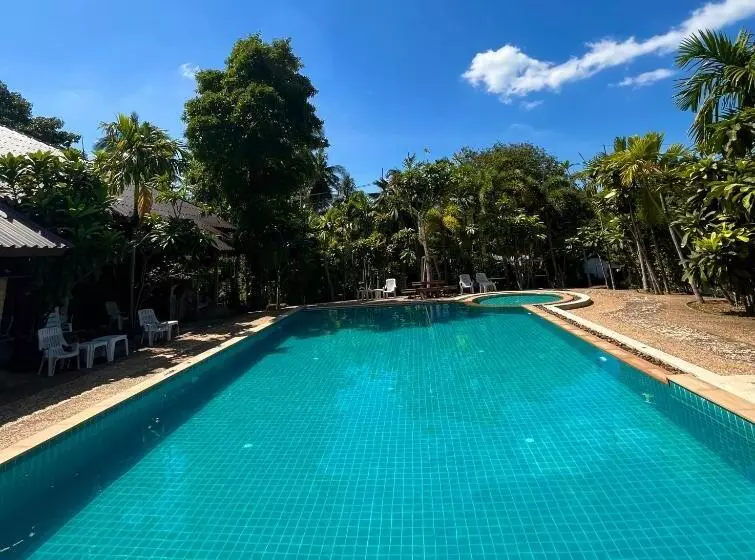 هتل Krabi Klong Muang Bay Resort