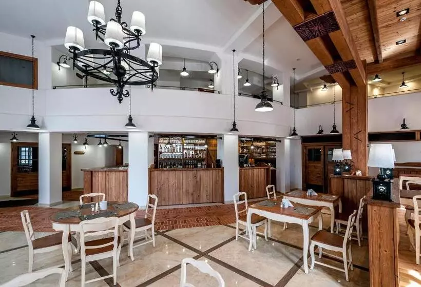 בית מלון כפרי Malom