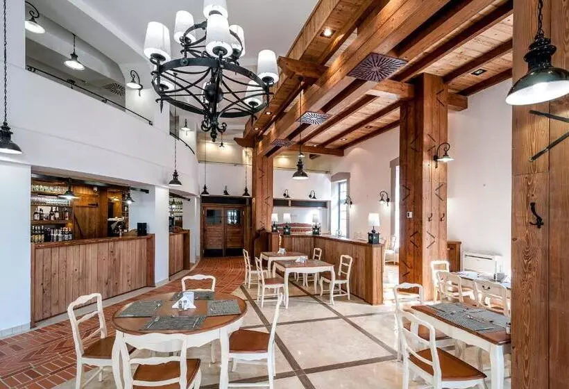 בית מלון כפרי Malom