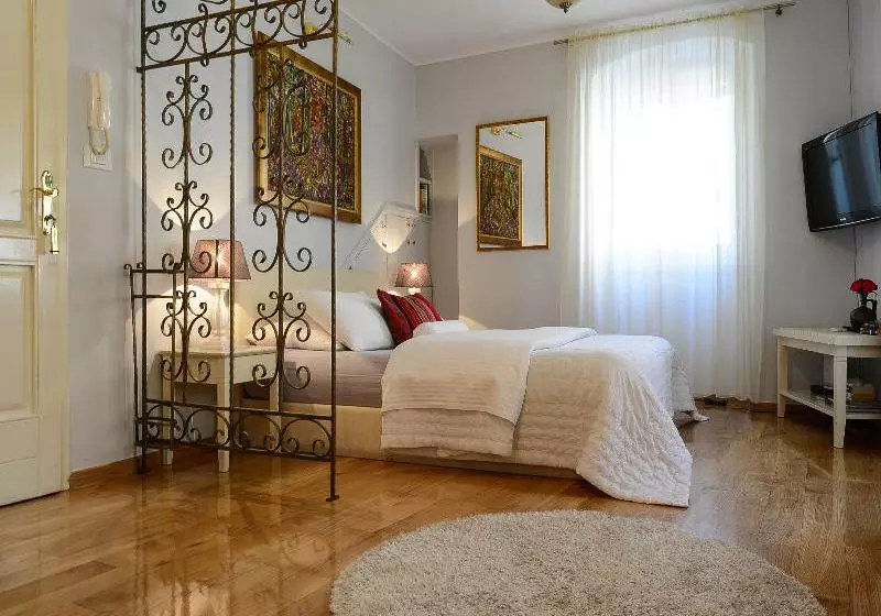 Szálloda Tri Lava Luxury Living