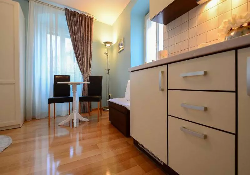 Szálloda Tri Lava Luxury Living