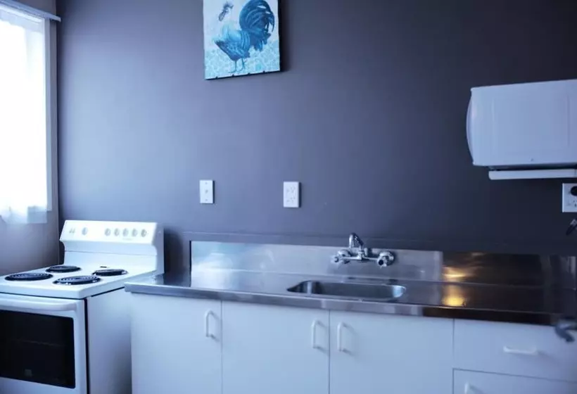 Kiwi Studios Motel