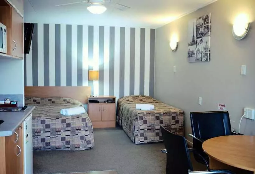 Kiwi Studios Motel