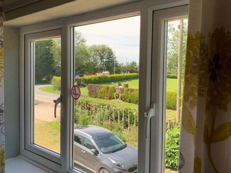 פנסיון Boston Lodge