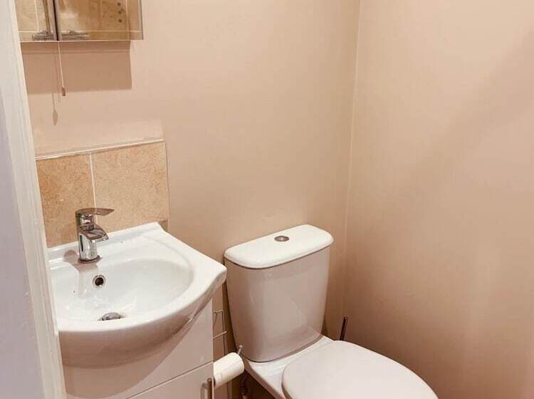 פנסיון Boston Lodge