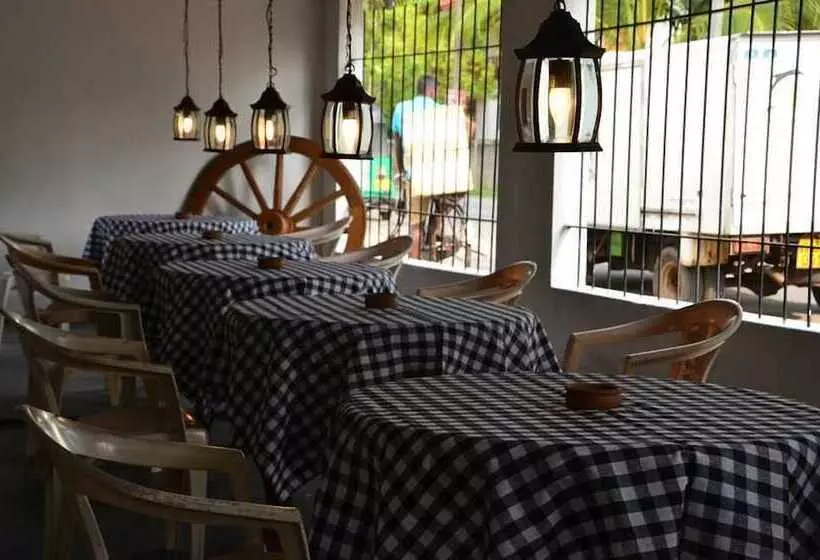 펜션 Golden Lodge Tangalle