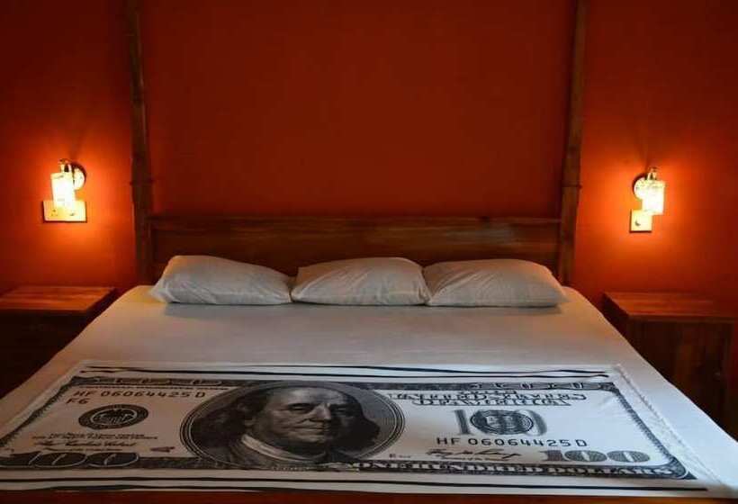 膳宿费 Golden Lodge Tangalle