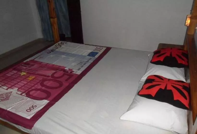 펜션 Golden Lodge Tangalle