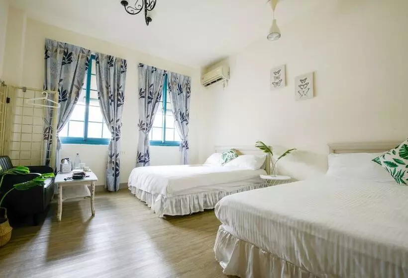 پانسیون Rabbit House