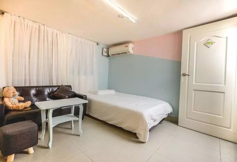 پانسیون Rabbit House