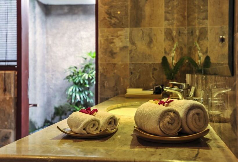 리조트 Aksata Villas