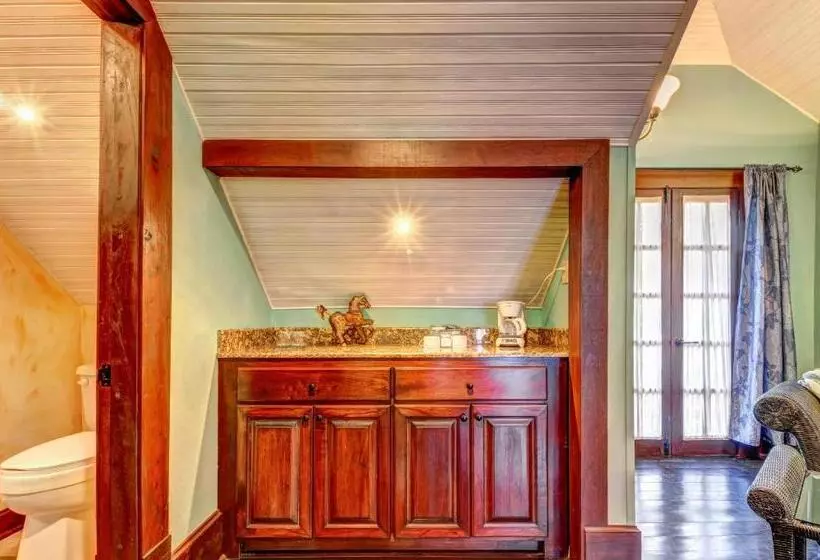 אתר נופש Toucan Suite @ Mahogany Hall