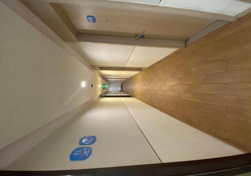 Otel Hanting Shanghai Anting Car City