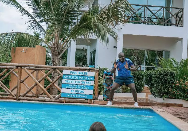 هتل Sansi Kendwa Beach Resort