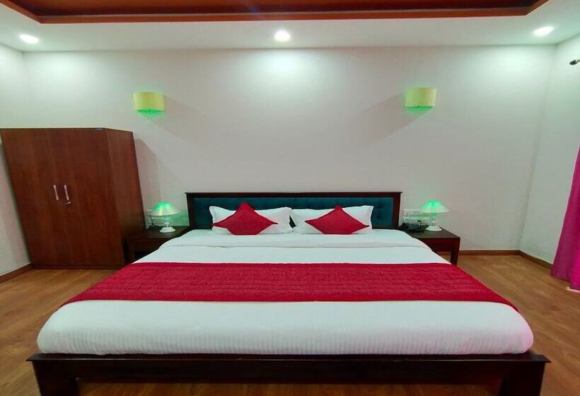 Hotel Satopanth The Auli Resort