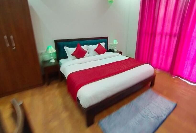 Hotel Satopanth The Auli Resort