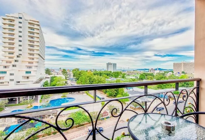 Athena Waterpark Jomtien Beach