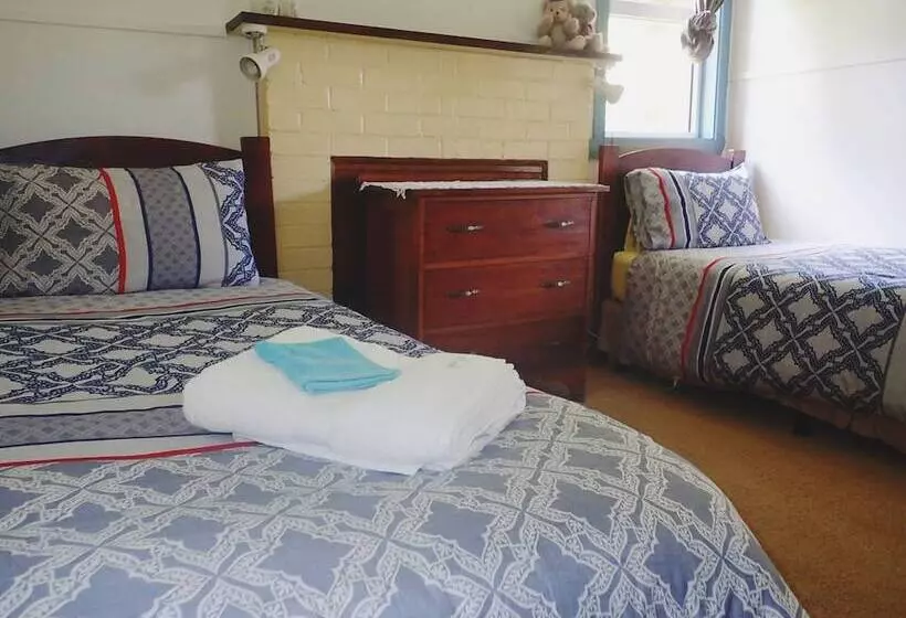 Bed and Breakfast Glenbrook House And Cottage