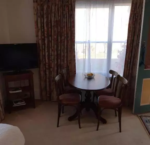 ベッドアンドブレックファースト Merre Be's