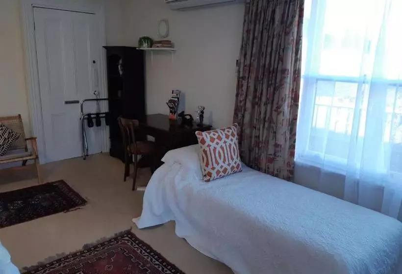 ベッドアンドブレックファースト Merre Be's