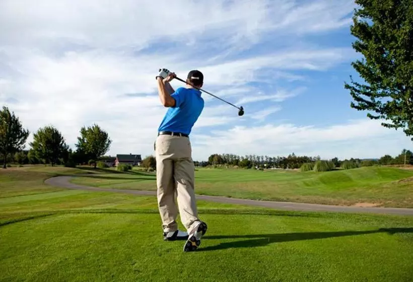 Big4 Strahan Holiday Retreat