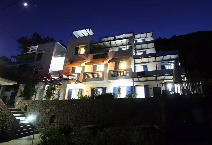 Chios Xenia Studio & Apartments