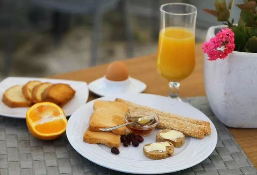 Chios Xenia Studio & Apartments