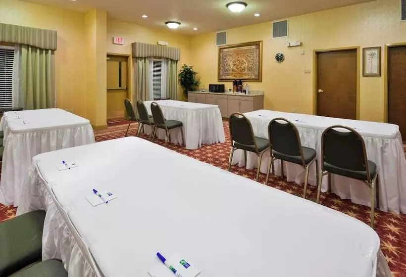 Holiday Inn Express Hotel & Suites Pell City By Ihg