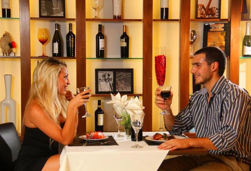 فندق Bicentenario Suites & Spa