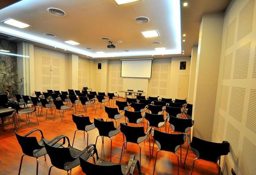 فندق Bicentenario Suites & Spa