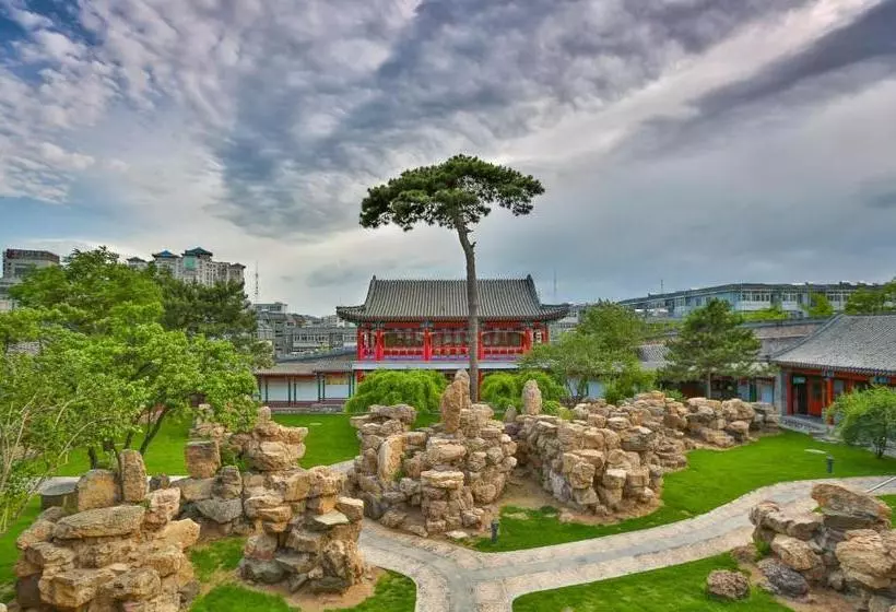 Отель Chengde Imperial Mountain Resort