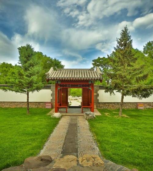 Отель Chengde Imperial Mountain Resort