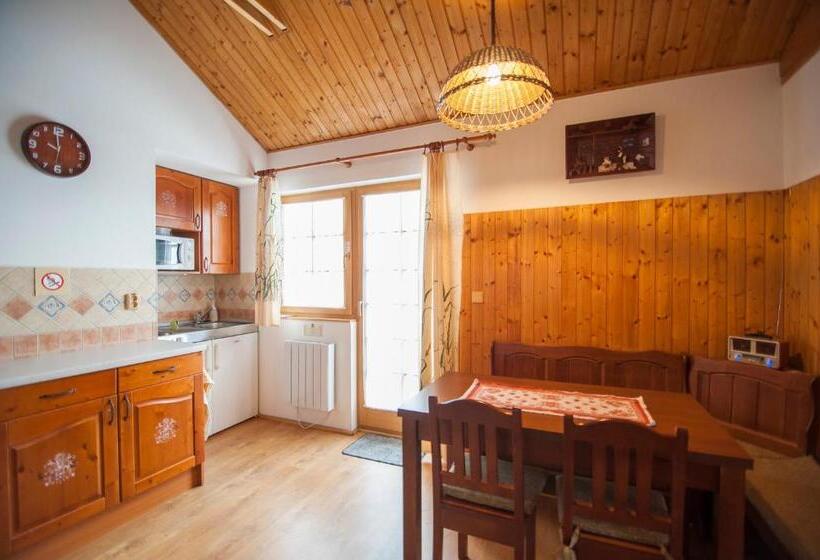 בית מלון כפרי Chata 115 Tatralandia