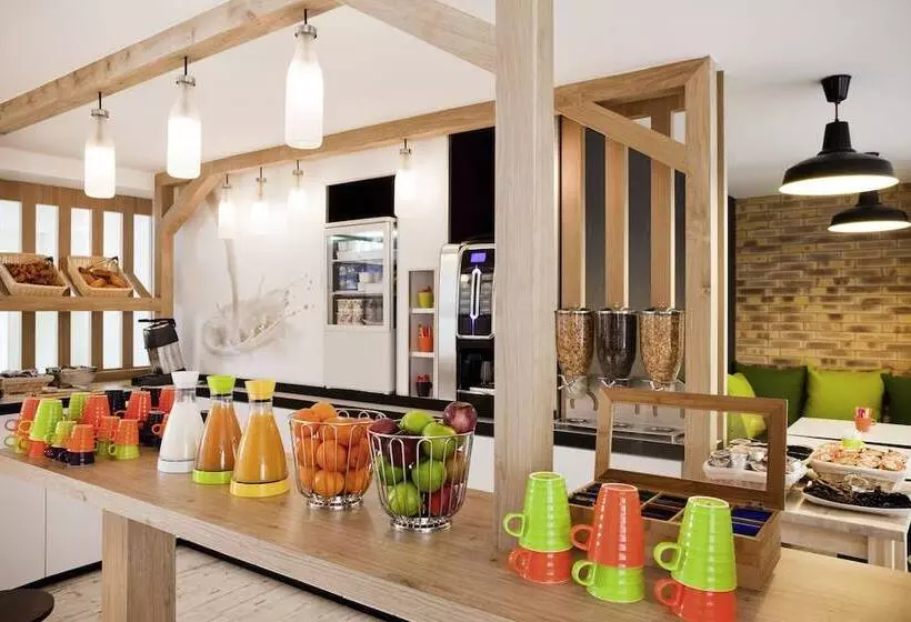 هتل Ibis Styles Paris Buttes Chaumont