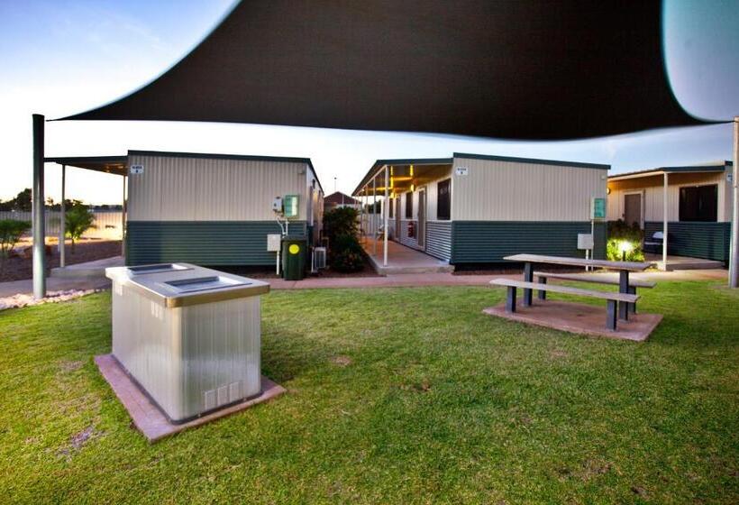 Отель Karratha Lodge