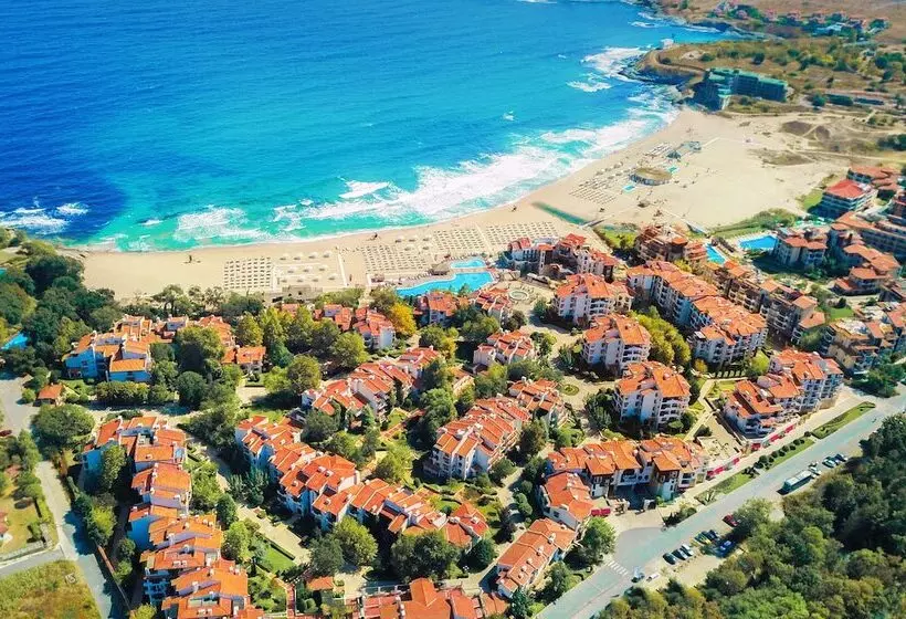 Отель Oasis Resort Lozenets