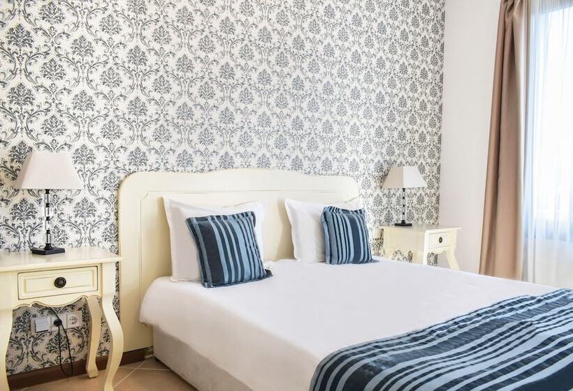 Отель Oasis Resort Lozenets